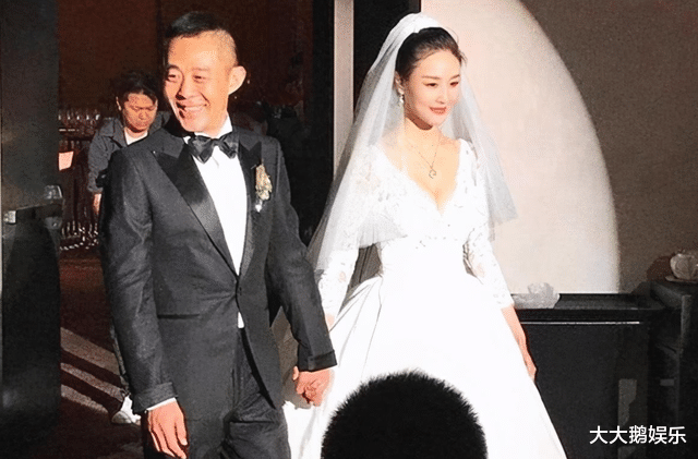 张艺谋|因为爱情还是沉迷钱财?这6对“老夫少妻”组合,相差最大37岁