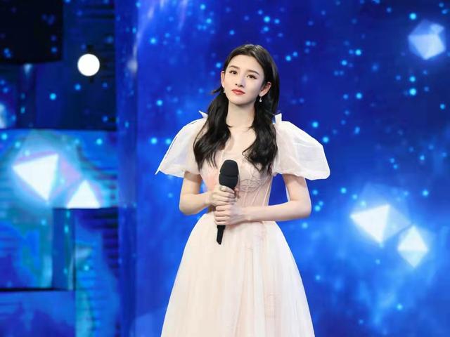 刘宇宁|开始推理吧：刘宇宁周深白宇宋祖儿探险，进入神秘诡谲的11号公寓