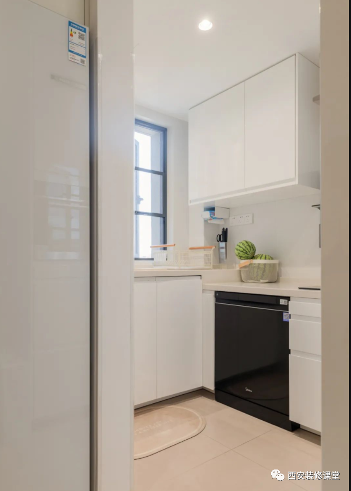 90㎡三室变两室,客卧互换成就清新家