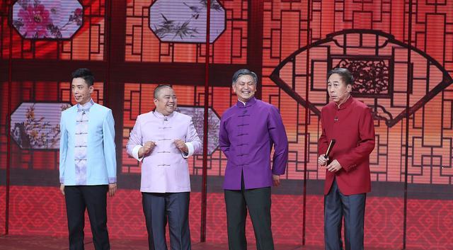 高至霆|冯巩的徒弟里，也就侯林林跟不上节奏了！