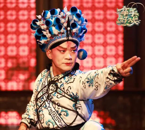 王宝强|各自安好？马蓉移居国外开始新生活，王宝强冯清相恋多年感情稳定