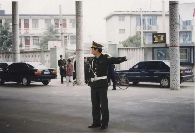 7名女高中生一夜间惨死宿舍内凶手是谁至今不明:1997年7女遇害案