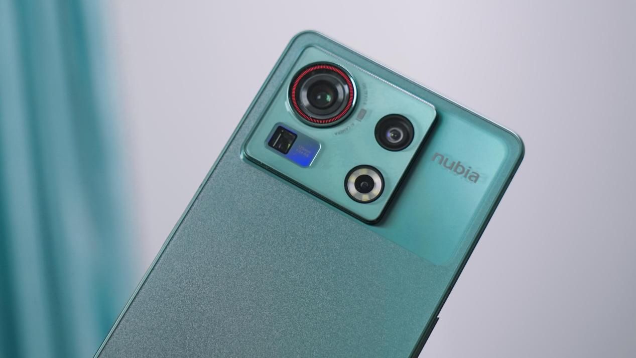 Nubia Z40S Pro手机：颜值与实力兼备