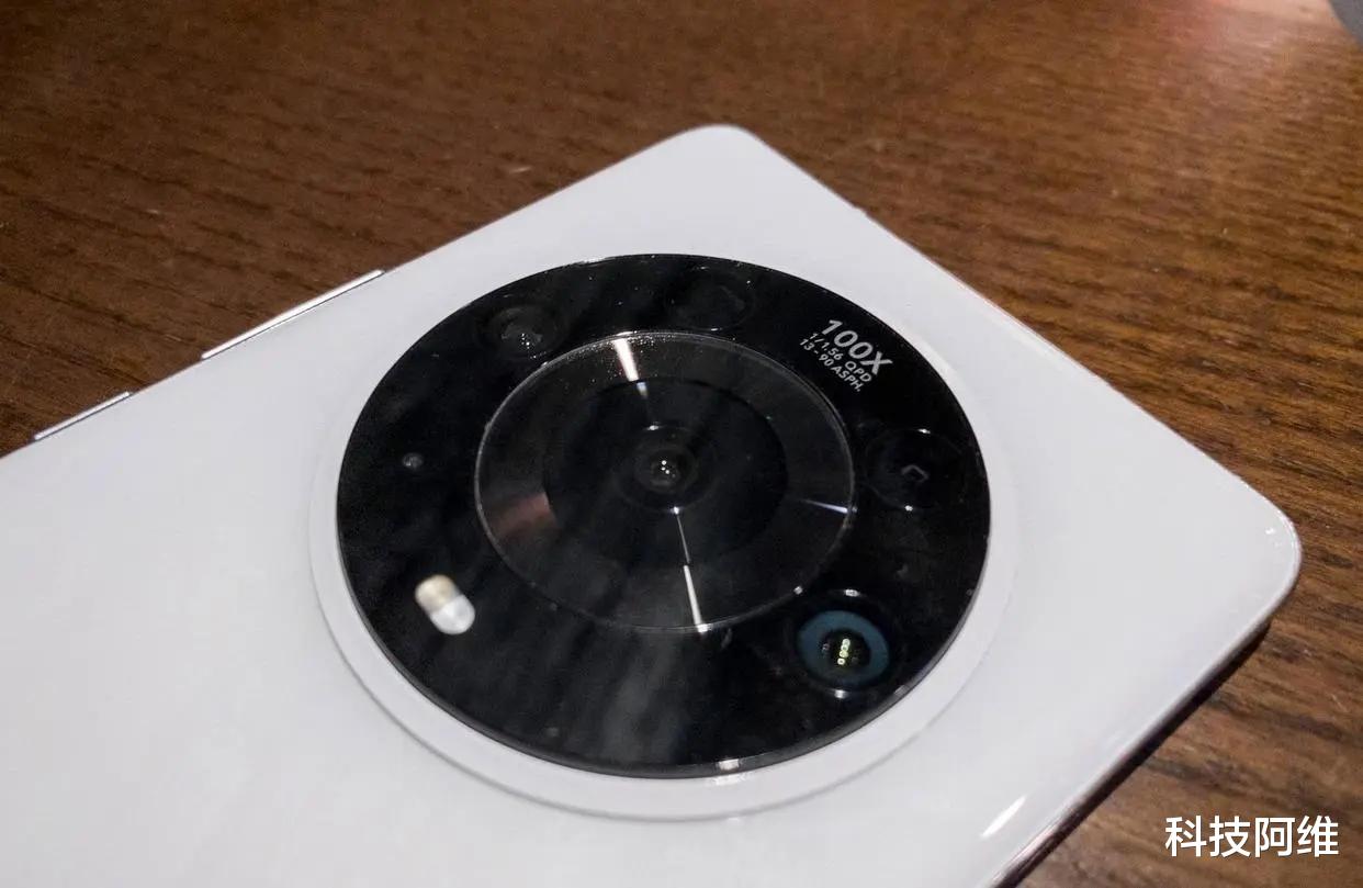 华为荣耀|从5999元跌至2999元，100倍变焦+IP68，从高端市场跌至中端市场