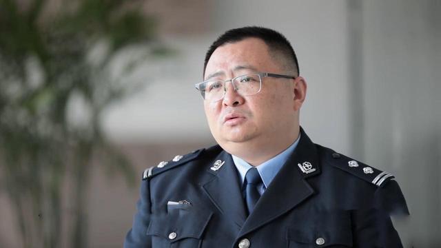 上海男女旅游,躲在民宿8天后进山消失,监控拍下3段诡异画面