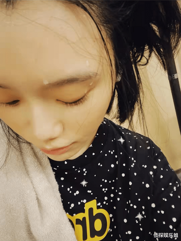 袁冰妍|奚梦瑶产后两月立减肥flag，公开素颜健身照，身材纤瘦状态少女