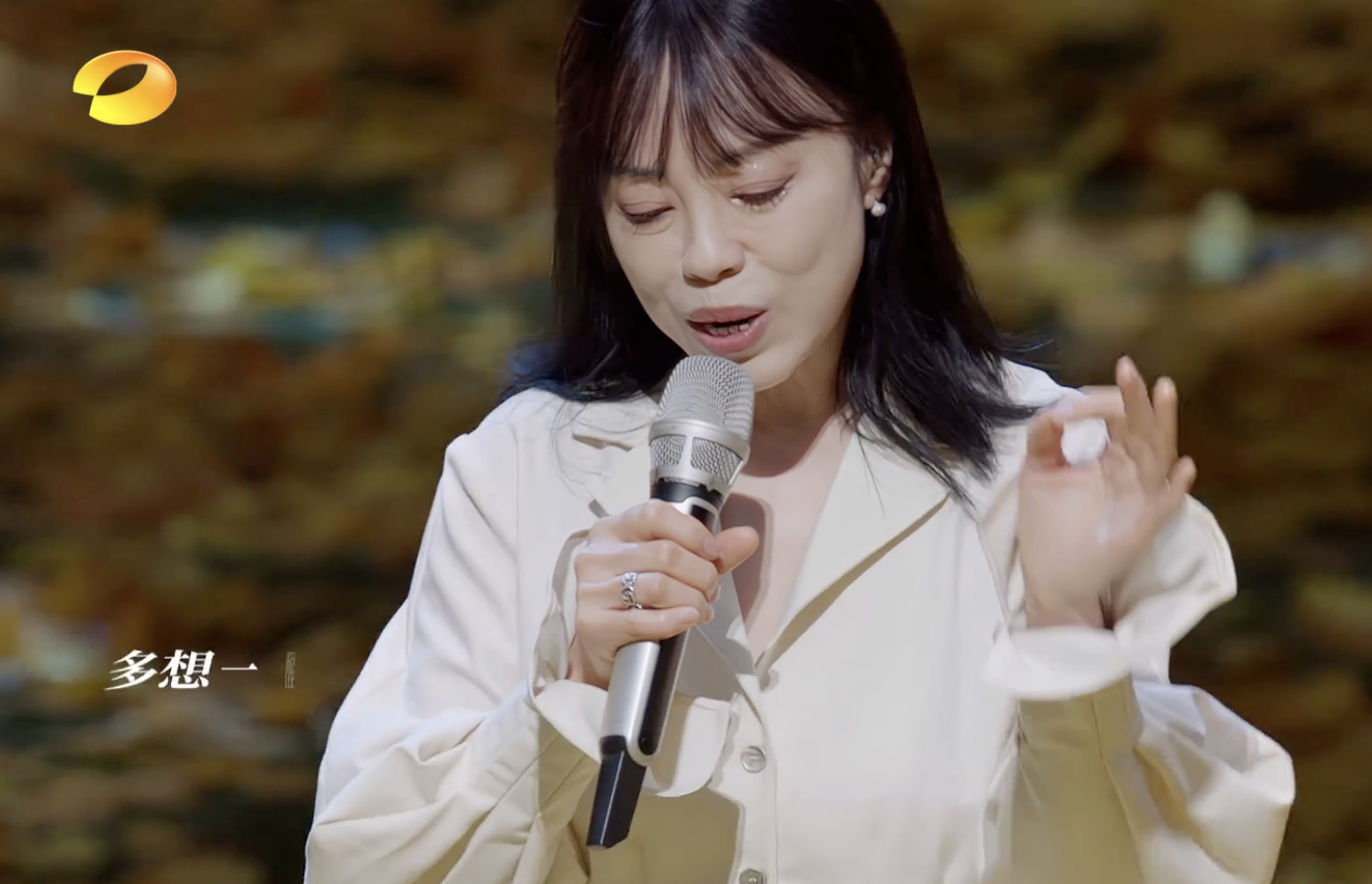 美容|2023年“蜕变巨大”的女明星们,暴露了娱乐圈容貌内卷的三种通病