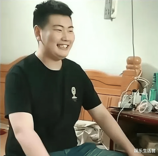 朱之文|大衣哥新儿媳家环境曝光，二层老旧干净，女方是老师，邻里关系好