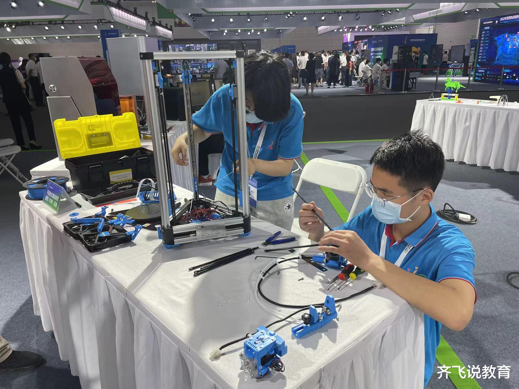 3D打印|22岁女生获世界职业技能大赛金奖:爱3D打印,梦想“做飞机”