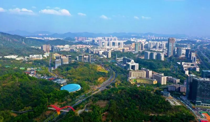 科学城半山超级豪宅 华标峰湖御境值得入手吗？