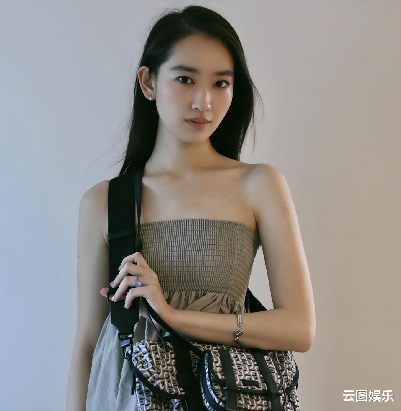 龚慈恩|龚慈恩女儿宣布当全职艺人！会存钱读硕士，不放弃做建筑师的目标