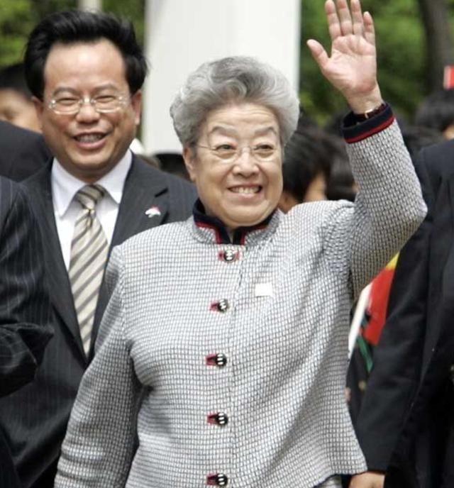 铁娘子|中国铁娘子吴仪，一生未婚，并非独身主义者，69岁裸辞，功成身退