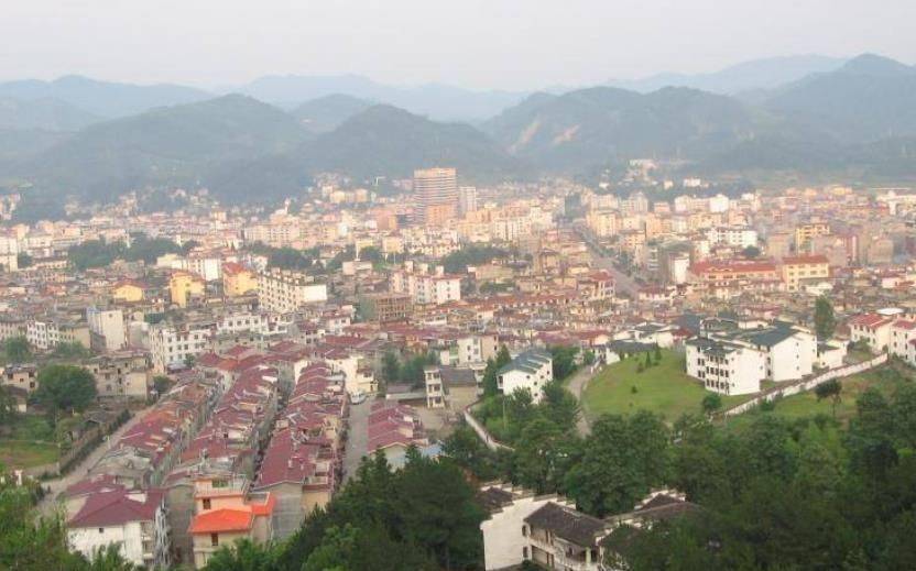 庐山|中国这三座城市以名山来命名,游客却是看山不看城,看看你来过吗