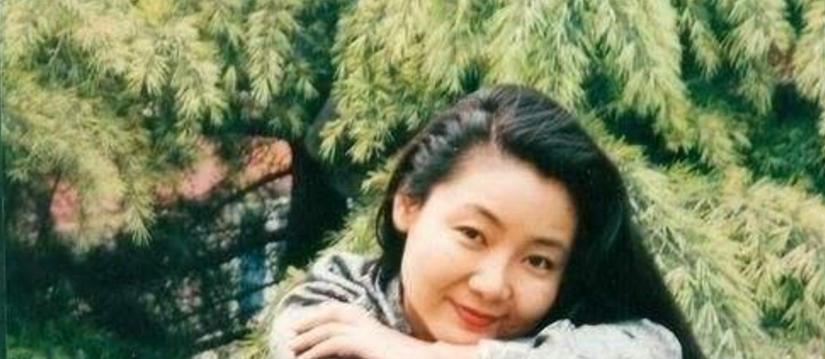 萨日娜|结婚只花了258,老公当家庭煮夫,萨日娜在外打拼,一家4口很幸福