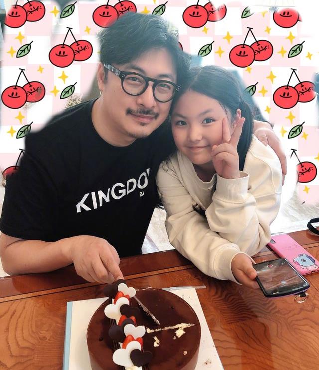 李湘|王岳伦异国为女庆生，晒大量未公开照片，意外曝光李湘英国豪宅