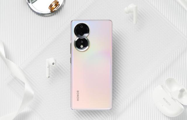 华为荣耀|价格相同，荣耀80对比vivo S15，为什么我会选择vivo S15？