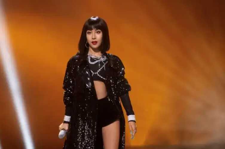 吉克隽逸|吉克隽逸根本没必要化妆,素颜与上妆无误差,纯天然的美女