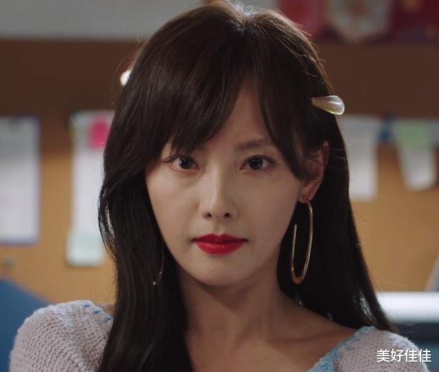 假日暖洋洋2|《假日暖洋洋2》：“琼女郎”同场比美，却被女配角抢了风头？