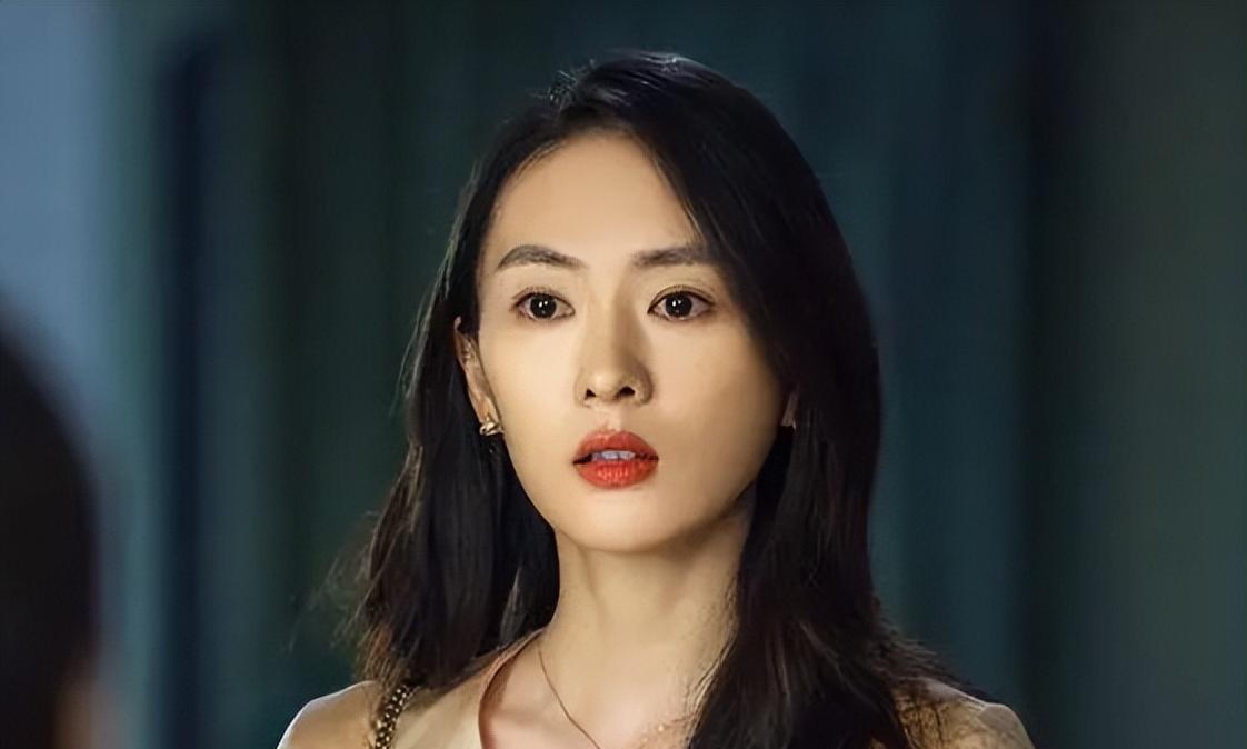 童谣|资本大鳄王冉：51岁娶小17岁童瑶，余生要为娇妻遮风挡雨