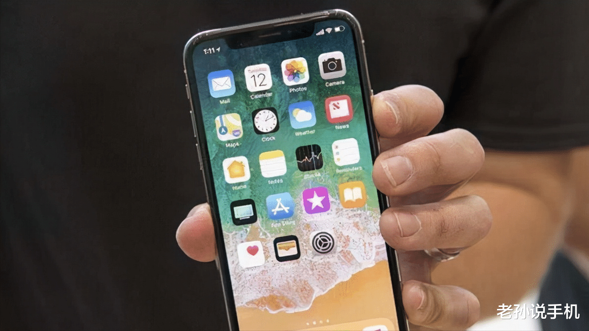 机器人|抄袭安卓上瘾！iOS16“大部件”首次曝光，桌面大部件好用吗？