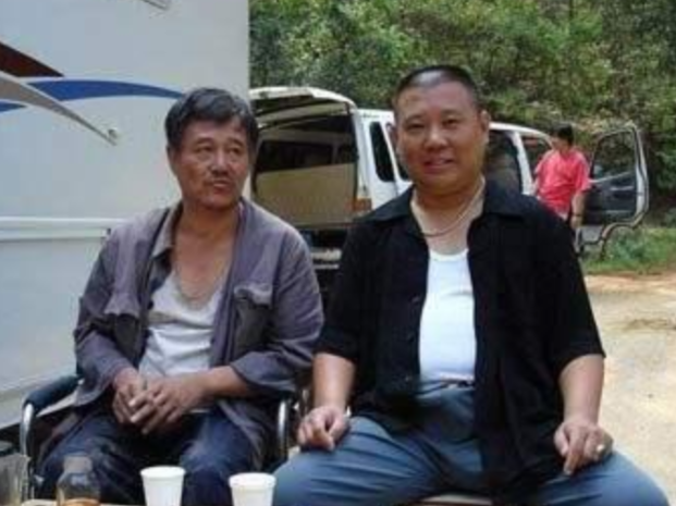 郭德纲|改变郭德纲命运的两个人：精神上是赵本山，专业上是李立群！