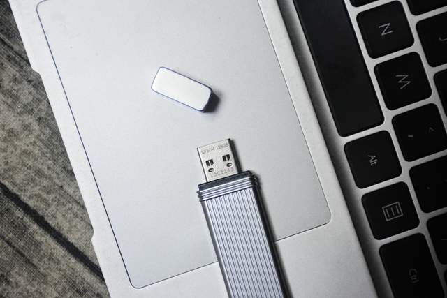 跑分|新入ORICO快闪U盘,在上面装好了win11完美运行不卡顿那种