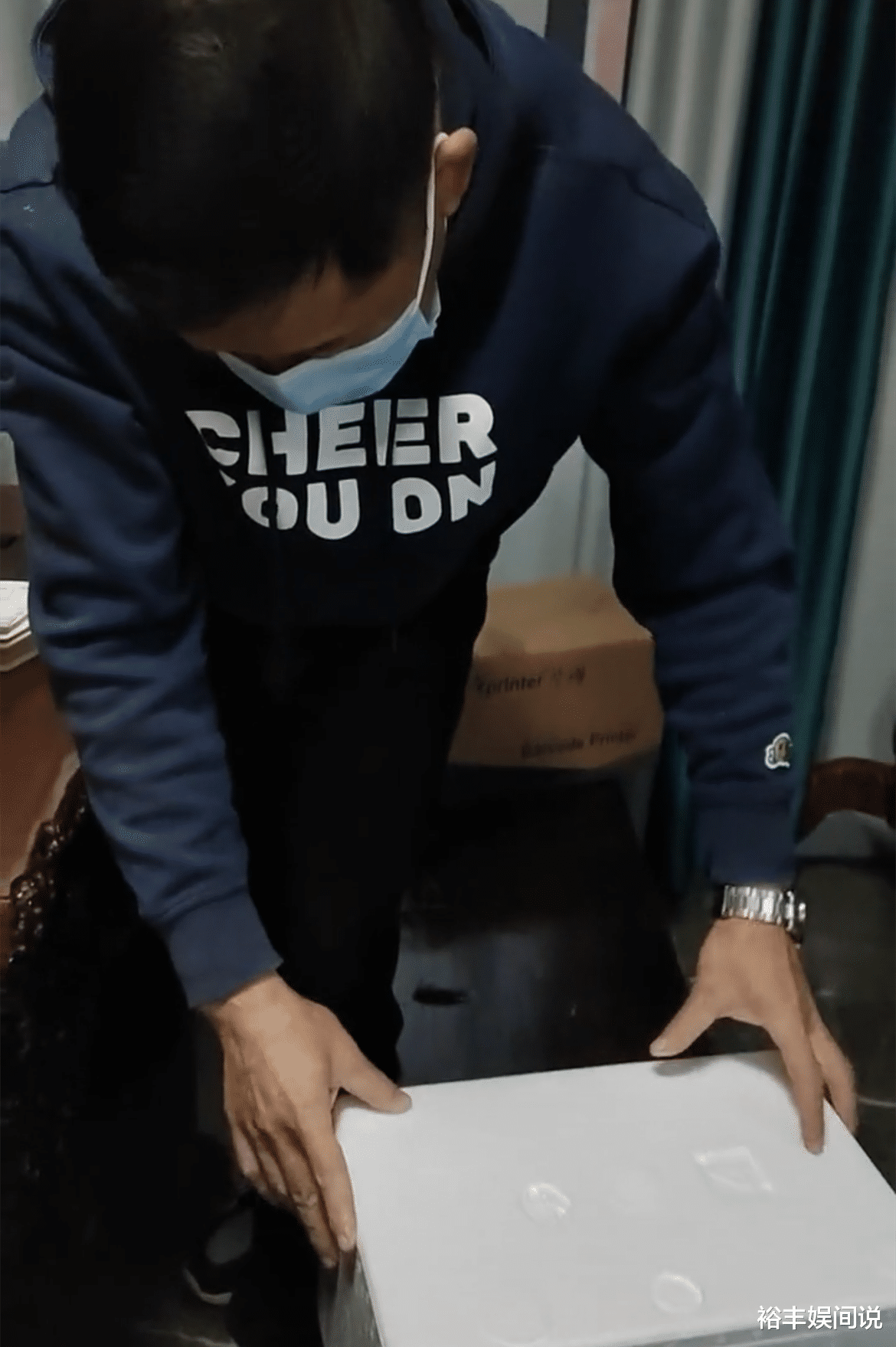 孙悦|孙海洋夫妇“佛系”直播,女儿孙悦透露原因,豆包已售出1.6万单