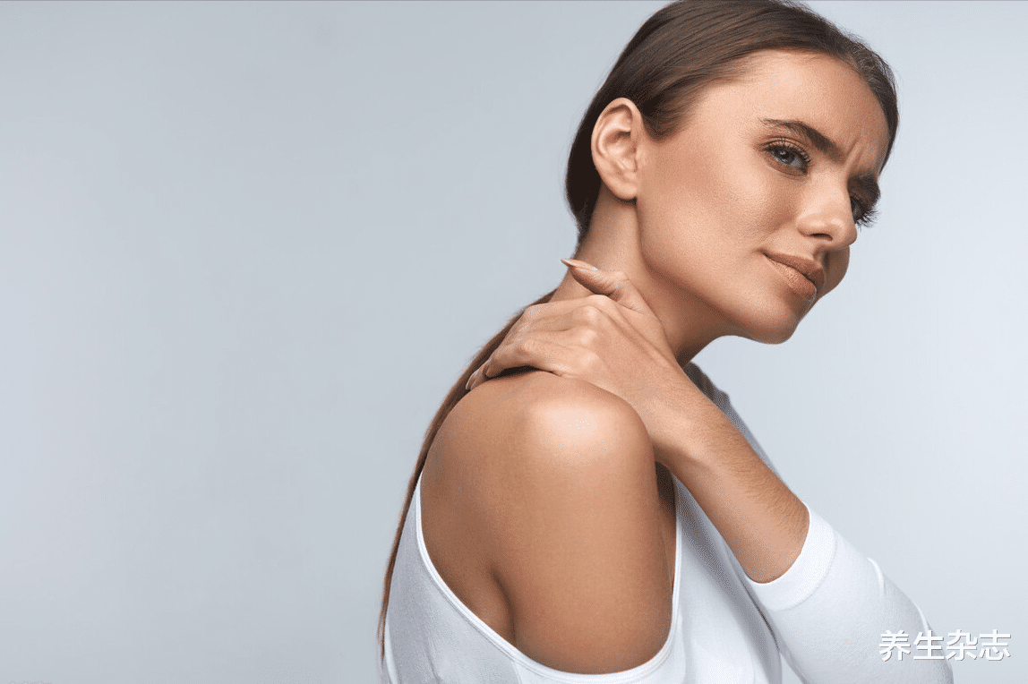 肝脏|农民工肩痛1年，确诊肝癌，医生直言：常喝“2水”是在自毁肝脏