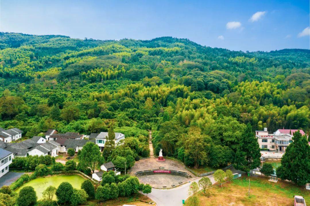 长沙|国庆去哪儿玩 | 沐温泉、赏桂子、逛瑶寨，您有一份国庆攻略待查收