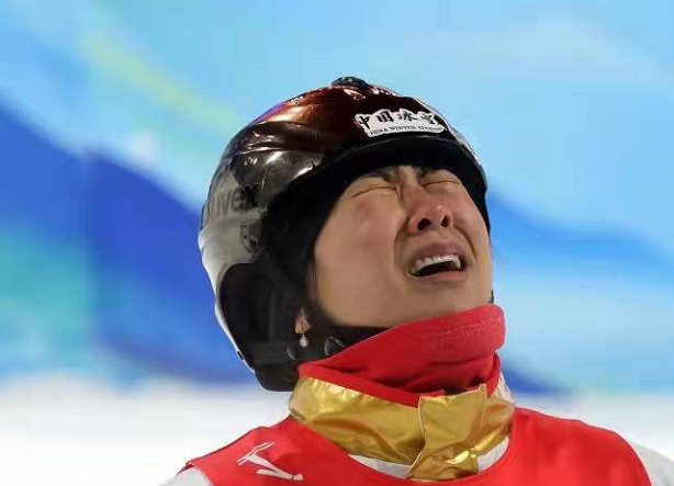 徐梦桃|徐梦桃夺金破28年纪录！谁注意美国选手的举止，彰显奥林匹克精神