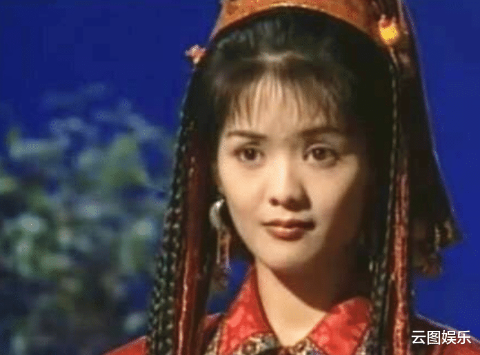 |童年女神张沅薇宣布复出!49岁仍美貌如花,自曝已带俩儿子改嫁