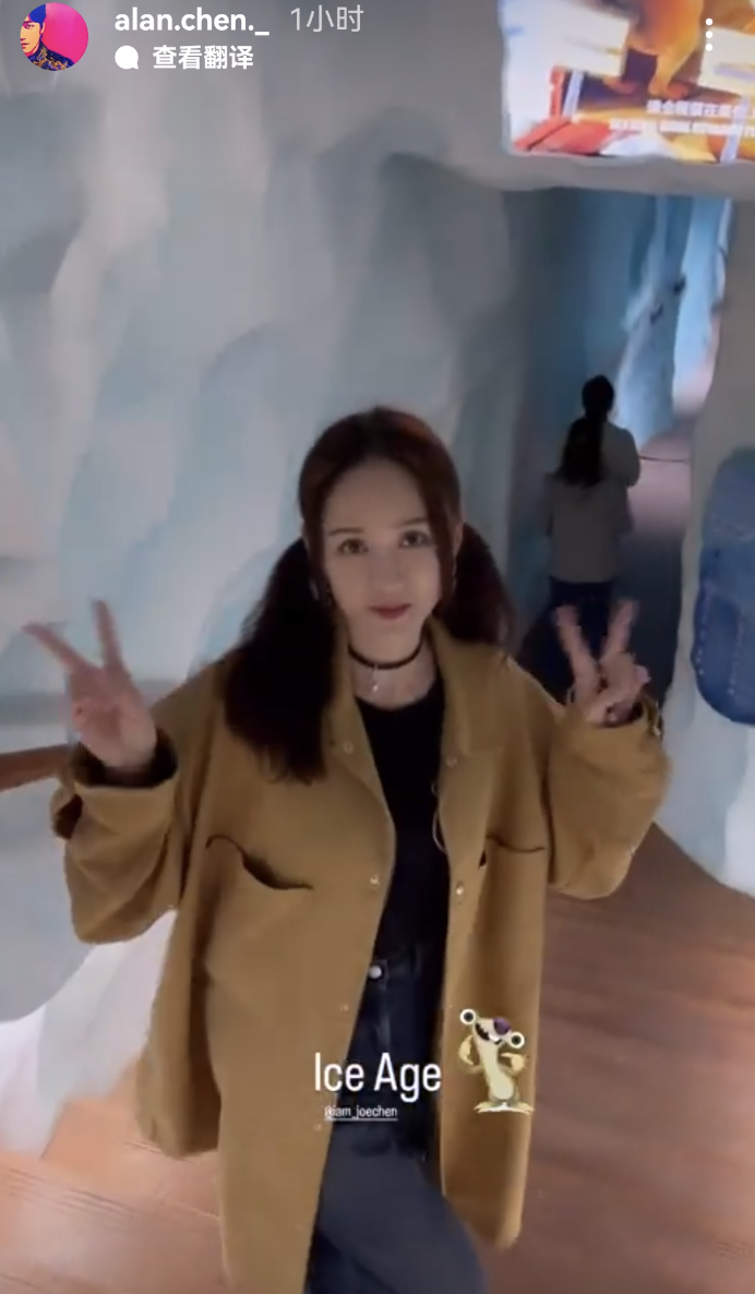 陈乔恩|向华强夫妇探班影帝，向太与郭富城拥抱，抚摸梁朝伟脸颊气场强大