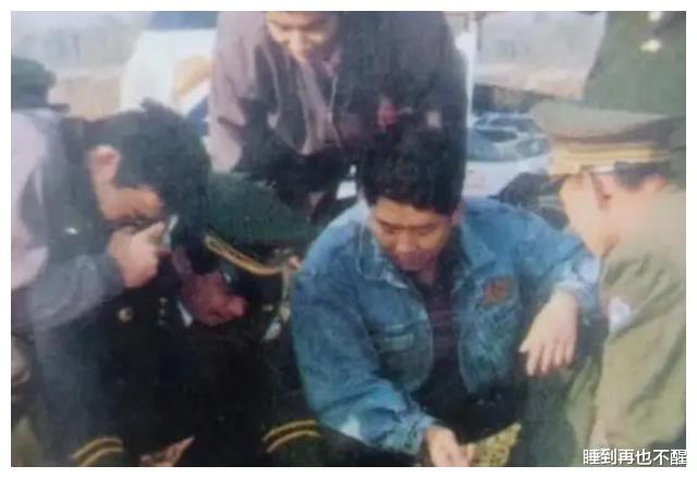 1987年唐山袭警夺枪案,为何9年无进展?原来凶手就在专案组