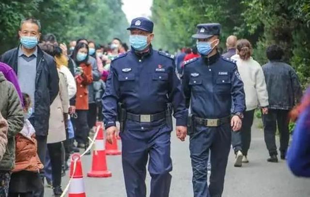 警察|当了警察才知道，“行政”和“事业编”差距不是一点，庆幸没选错