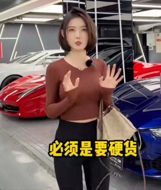 短视频|纯欲网红聂小雨线下视频被曝光，现实中的她又矮又黑