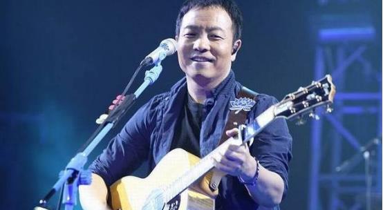 喧闹城市中的隐者，低调的音乐巨星许巍