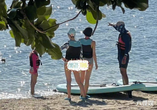 马伊琍|马伊琍母女游玩归来，14岁爱马身材高挑与妈妈齐平，妹妹超像爸爸