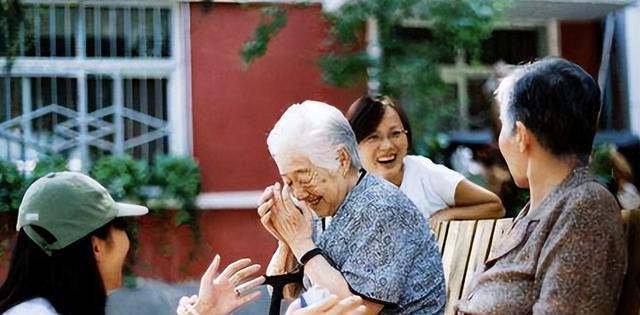 住房公积金|新规下,“继承权”变了,父母的老房子一律这样安排,不用争了