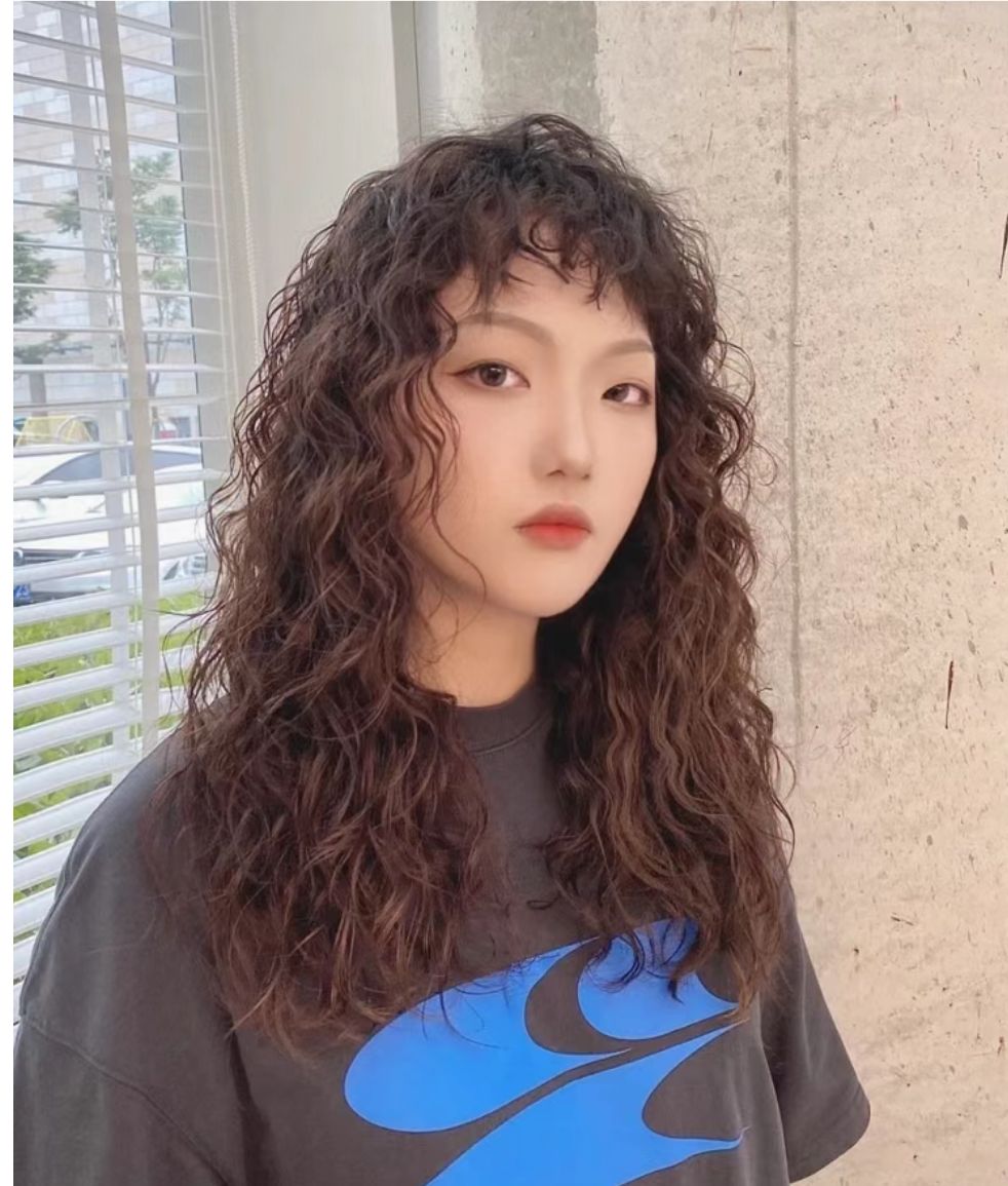发型 国庆假期发型怎么剪?这三种错不了,利落减龄又洋气
