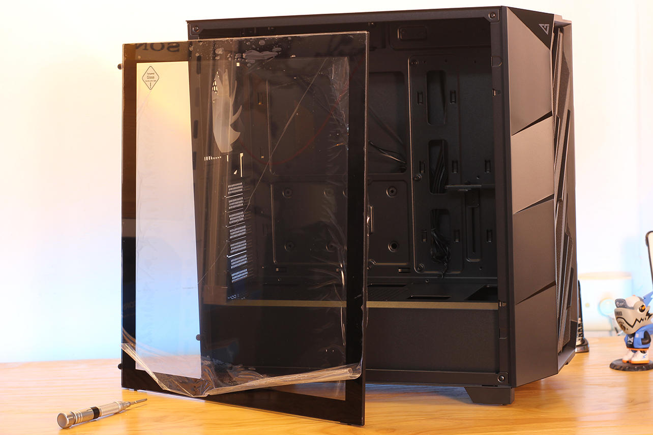 机箱|力量感十足，安钛克DP503雷电战甲