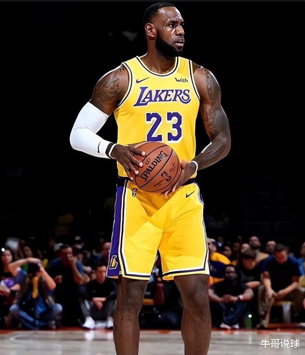 勒布朗·詹姆斯|波帅：不管你是否承认，NBA真正能从1号打到5号仅1人，乔科不够格