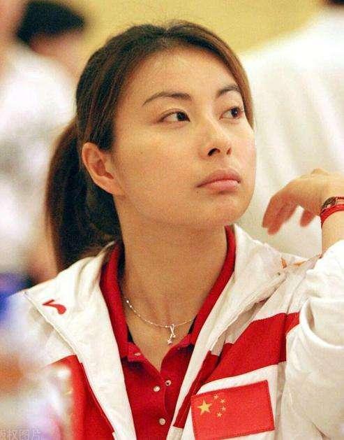 郭晶晶|郭晶晶退役11年重返跳台，再现水花消失术，丝毫不输全红婵