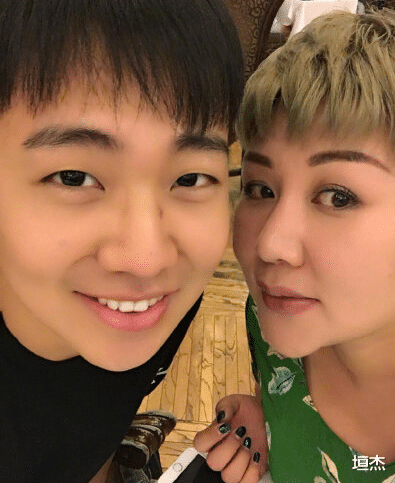 德云社|“德云社掌门人”王惠：每次出场必定豪华至极，曾给徒弟下跪护夫