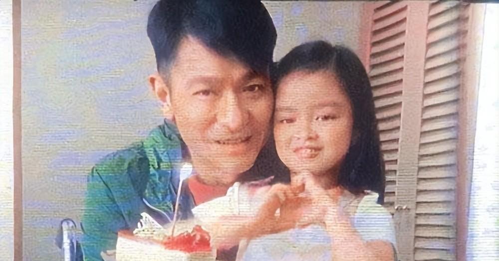 朱丽倩|“马来小姐”朱丽倩:用了22年时间等华仔,后来被宠成公主