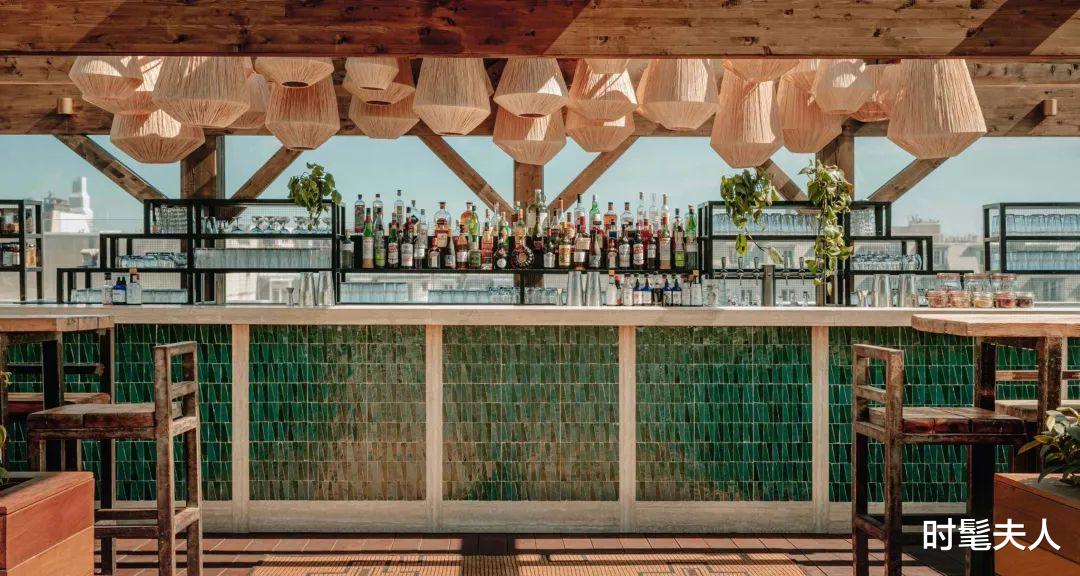 酒吧|露台吃饭没意思,屋顶餐厅受欢迎!巴黎人:物美价廉,景又好