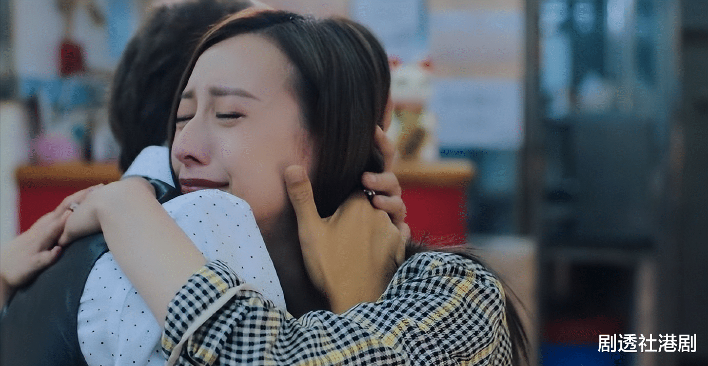 龚嘉欣|19岁签约无线,TVB一线小花避谈某争议小花演技,开蛋糕店再做老板娘