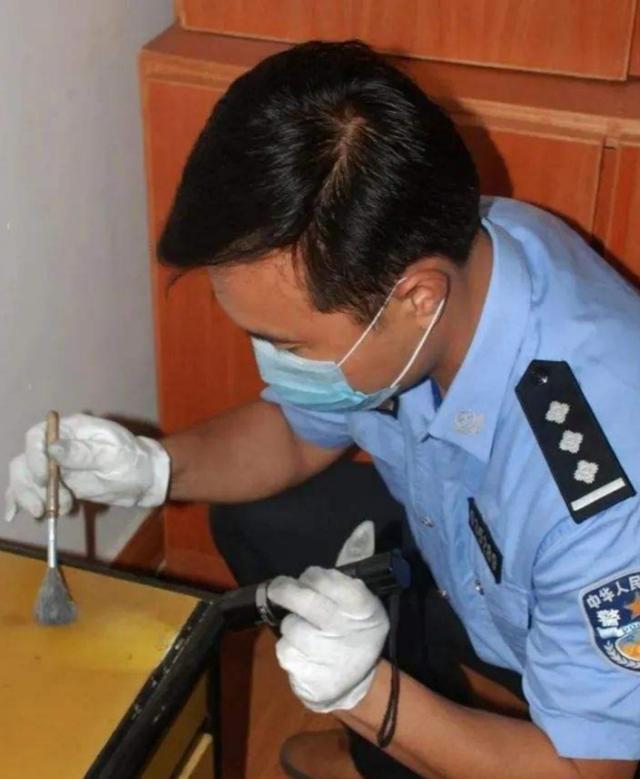 案例：女子内裤屡次被偷，在上面涂百草枯引发惨案
