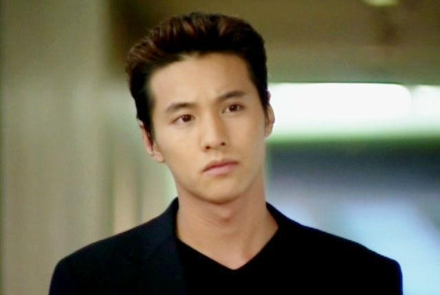 元斌|他十一年没拍戏,因为长得太帅,仅靠脸就有花不完的代言费