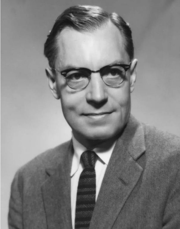 饮食 36人饿6个月，他砍下三个指头，做梦啃食同伴。减肥千万别挨饿！