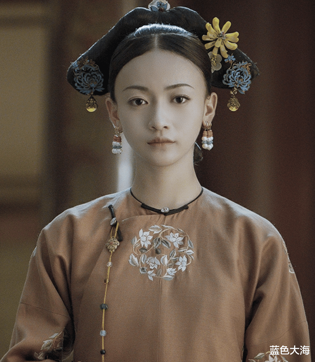 痘痘 10位有“上镜脸”的女星，真人干瘪黑瘦，荧幕上艳光四射，反差大
